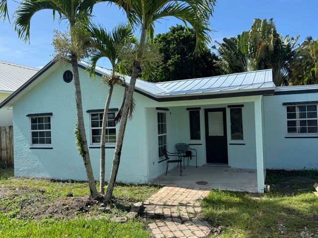 1 of 22 - 948 Sw 33rd Street, Palm City, FL