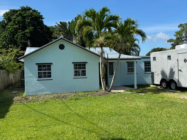 2 of 22 - 948 Sw 33rd Street, Palm City, FL