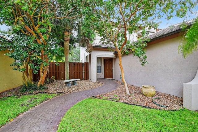 3 of 62 - 7553 Savannah Lane, Lake Worth, FL