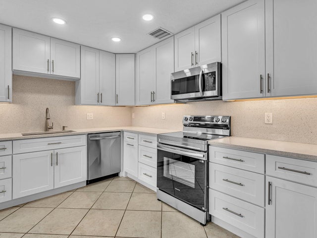 5 of 58 - 10727 Lake Shore Drive, Wellington, FL