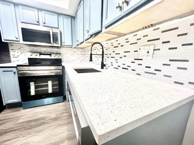 5 of 18 - 606 Sw 1st Street, Boynton Beach, FL