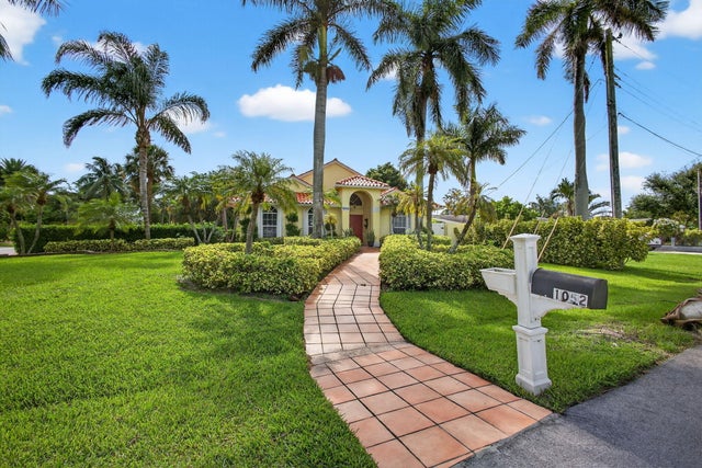 4 of 65 - 1052 W Shore Drive, West Palm Beach, FL
