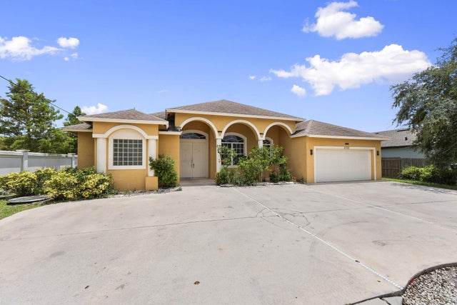 1 of 35 - 2725 Sw Rosser Boulevard, Port Saint Lucie, FL