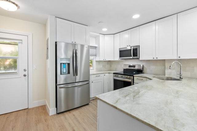4 of 20 - 3851 N Ocean Boulevard #211, Gulf Stream, FL