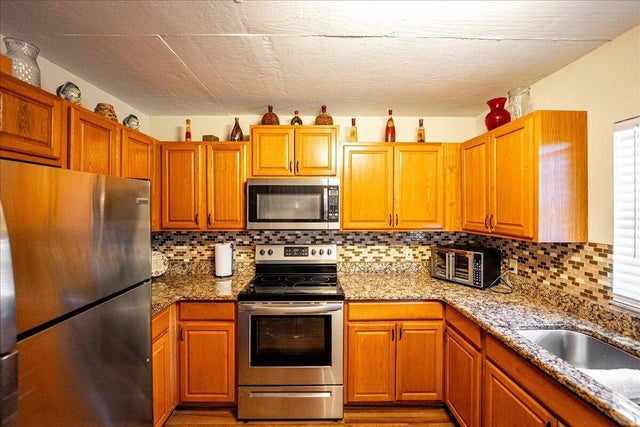 3 of 22 - 605 Ixoria 6a Avenue #6, Fort Pierce, FL