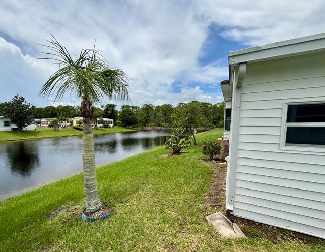 5 of 17 - 8191 Buckthorn Circle, Port Saint Lucie, FL