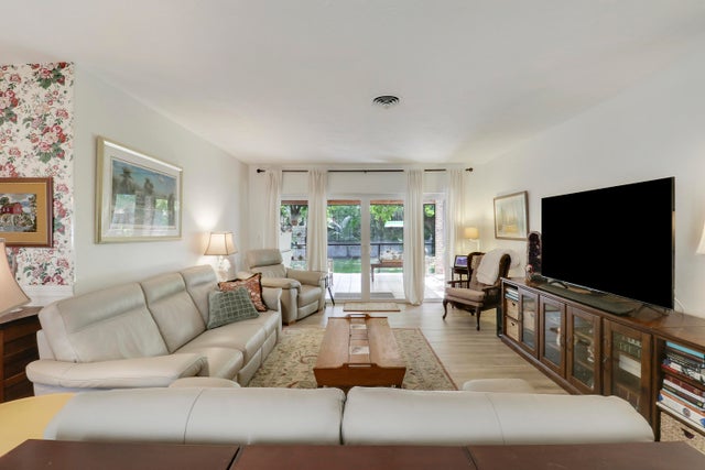 2 of 34 - 10421 Sw 107th Street, Miami, FL