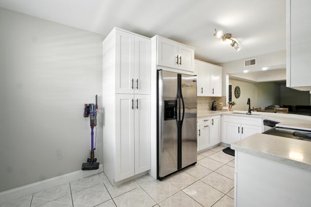 5 of 39 - 23380 Carolwood Lane #202, Boca Raton, FL