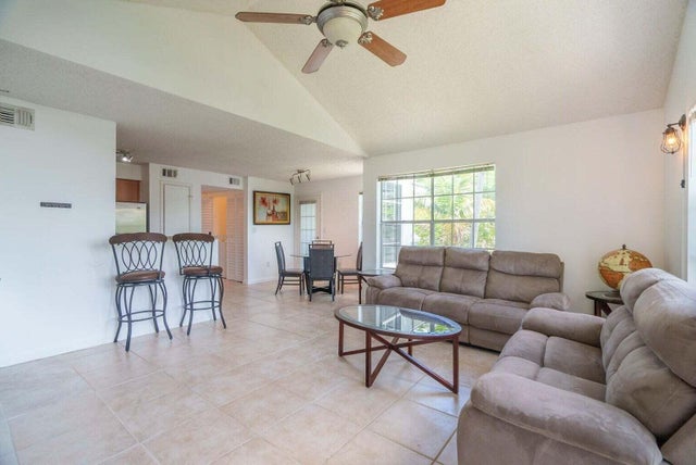 3 of 17 - 1050 Crystal Way #p, Delray Beach, FL