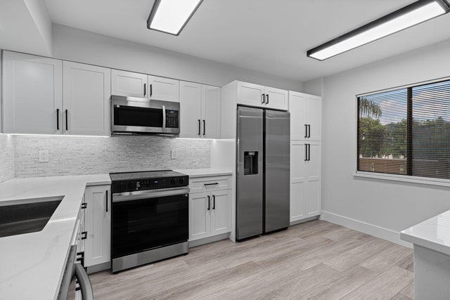 1 of 28 - 6866 Huntington Lane #401, Delray Beach, FL