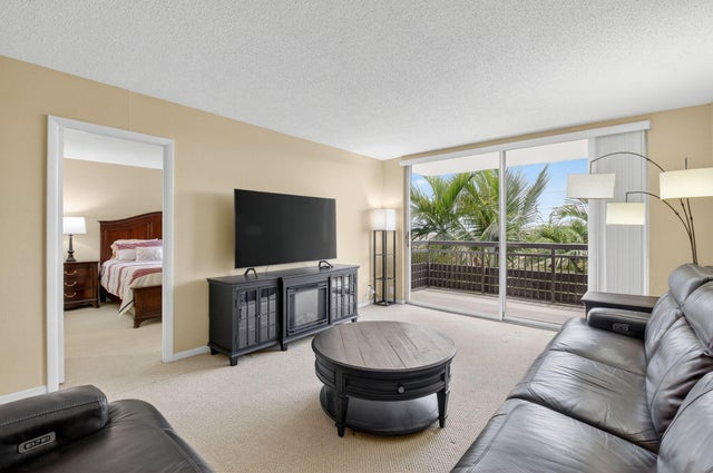 2 of 38 - 555 Nw 4th Avenue #4230, Boca Raton, FL