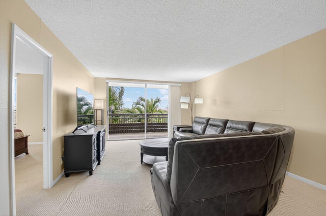 4 of 38 - 555 Nw 4th Avenue #4230, Boca Raton, FL