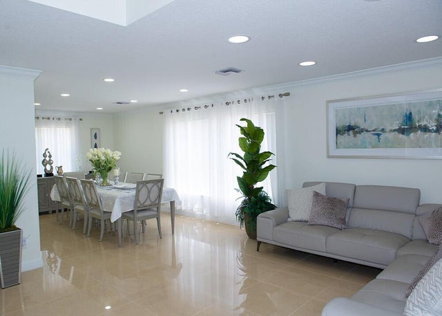 4 of 22 - 6125 Nw 40th Street, Coral Springs, FL