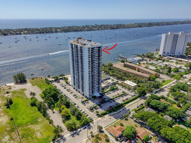 2 of 60 - 5600 N Flagler Drive #2703, West Palm Beach, FL