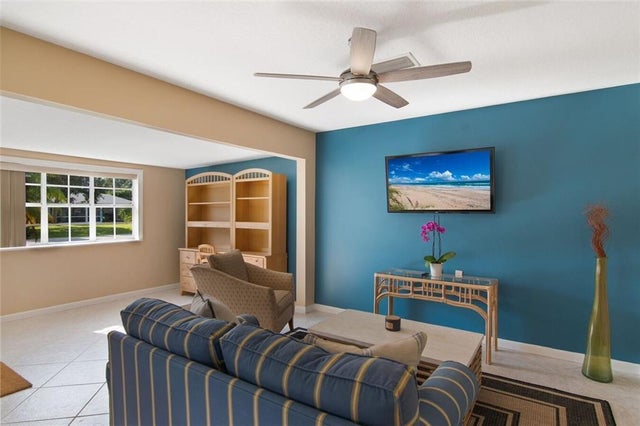 4 of 24 - 1441 5th Court, Vero Beach, FL