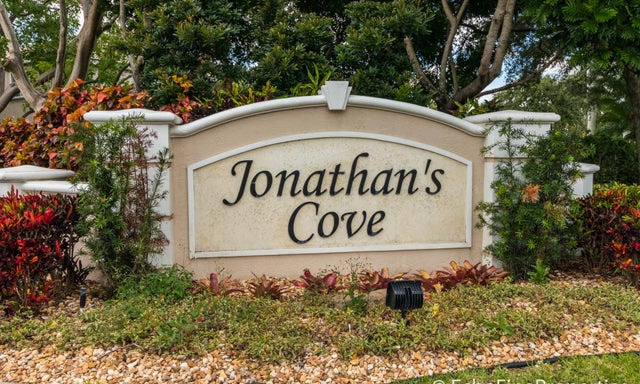 4583 Palmbrooke Circle, West Palm Beach