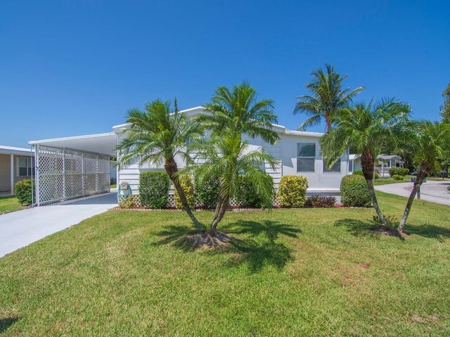 3 of 42 - 66 Ne Pinelake Village Boulevard, Jensen Beach, FL