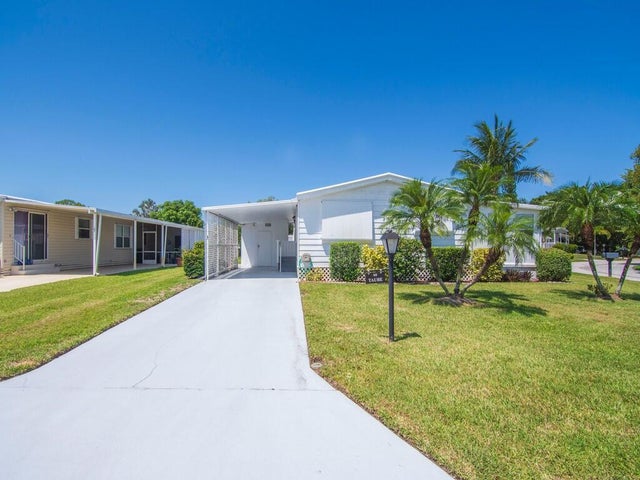 4 of 42 - 66 Ne Pinelake Village Boulevard, Jensen Beach, FL