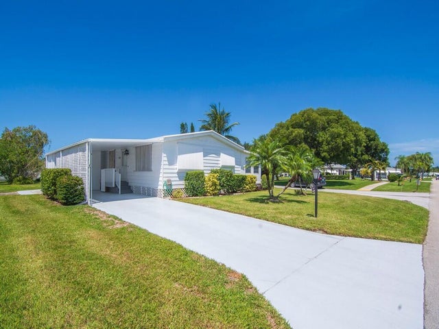 5 of 42 - 66 Ne Pinelake Village Boulevard, Jensen Beach, FL