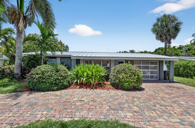 2 of 27 - 1960 Ne 31st Street, Lighthouse Point, FL