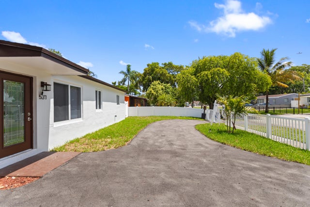 3 of 43 - 531 N 68th Terrace, Hollywood, FL