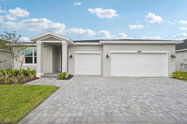 1 of 33 - 5654 Hampton Park Circle, Vero Beach, FL