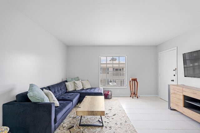 5 of 28 - 2221 Ne 68th Street #922, Fort Lauderdale, FL