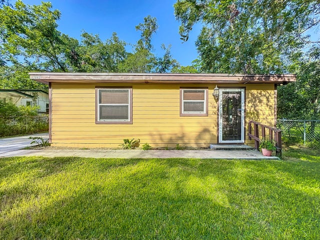 1 of 45 - 2842 Lucoma Drive, Jacksonville, FL