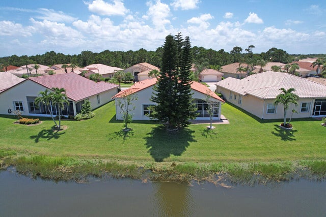 5 of 64 - 486 Nw Blue Lake Drive, Port Saint Lucie, FL