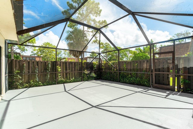 4 of 26 - 117 Weybridge Circle #a, Royal Palm Beach, FL