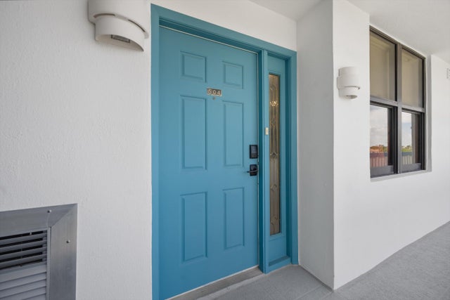 2 of 33 - 900 Ocean Drive #504, Juno Beach, FL