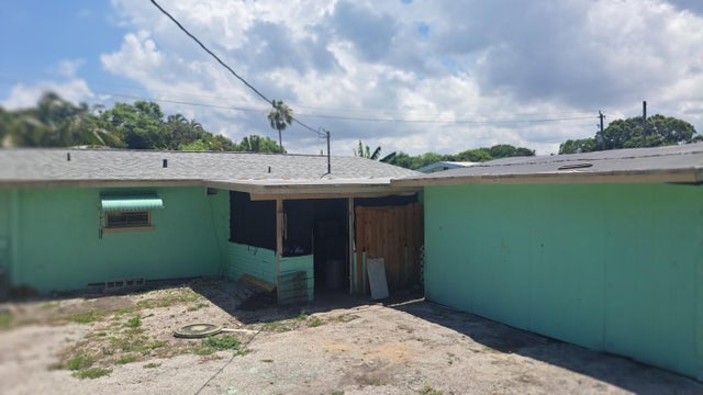 2 of 2 - 2302 Barbara Avenue, Fort Pierce, FL