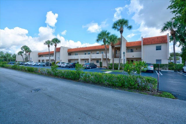 2 of 29 - 2901 Fiore Way #2040, Delray Beach, FL