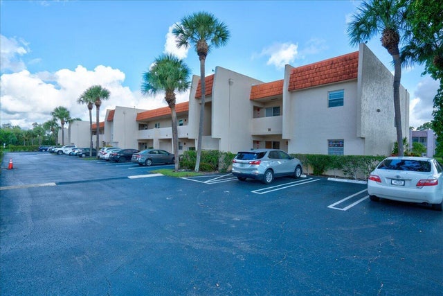 3 of 29 - 2901 Fiore Way #2040, Delray Beach, FL