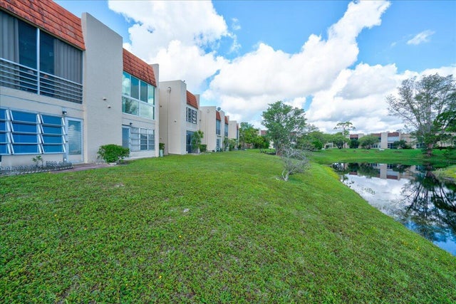 4 of 29 - 2901 Fiore Way #2040, Delray Beach, FL