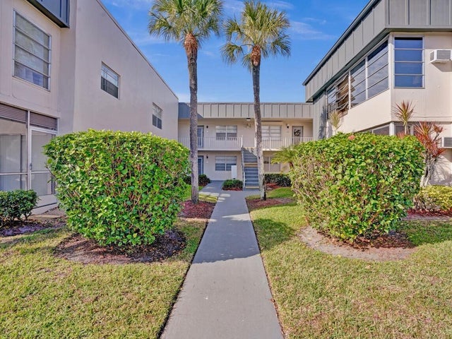 3 of 41 - 298 Burgundy G, Delray Beach, FL
