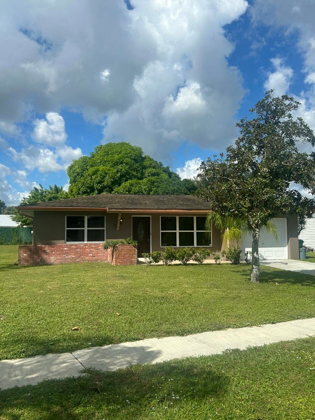 3 of 22 - 270 Ne Mainsail Street, Port Saint Lucie, FL