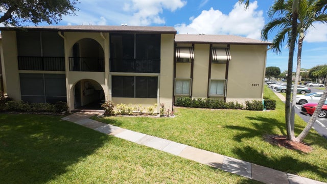 2 of 35 - 5971 La Pinata Boulevard #d1, Greenacres, FL