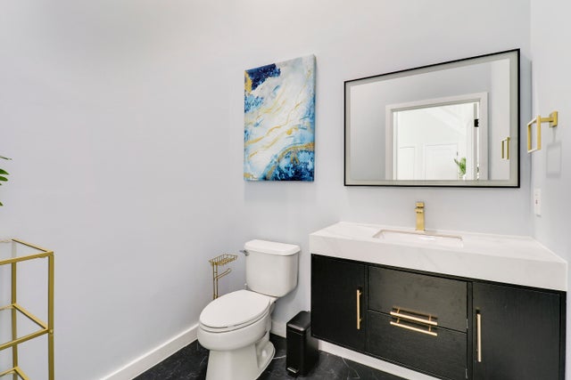 4 of 49 - 300 S Australian Avenue #u127, West Palm Beach, FL