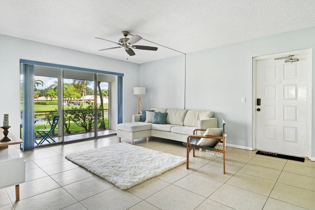 2 of 33 - 1113 Green Pine Boulevard #b1, West Palm Beach, FL