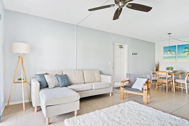 3 of 33 - 1113 Green Pine Boulevard #b1, West Palm Beach, FL