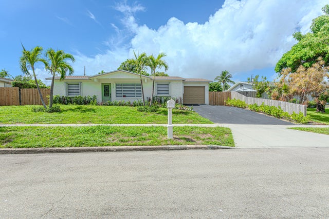 2 of 53 - 1717 16th Court N, Lake Worth Beach, FL