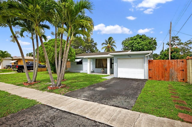 3 of 42 - 2420 N 58th Terrace, Hollywood, FL