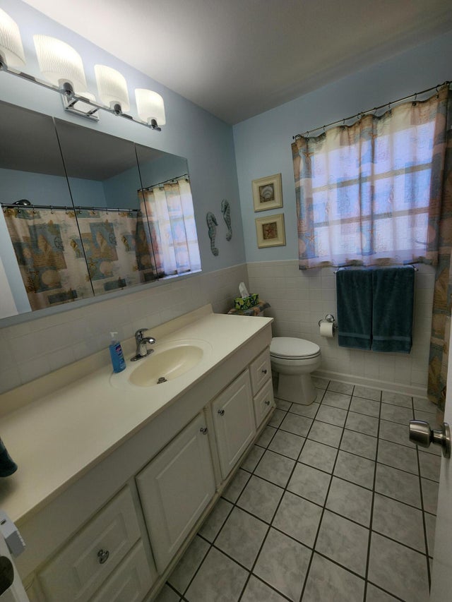 4 of 45 - 819 Mimosa Court, Haverhill, FL