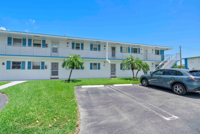1 of 19 - 1115 Lake Terrace #111, Boynton Beach, FL