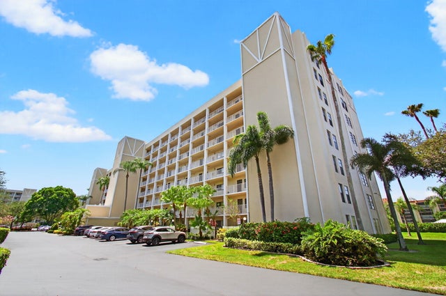 2 of 92 - 7290 Kinghurst Drive #405, Delray Beach, FL
