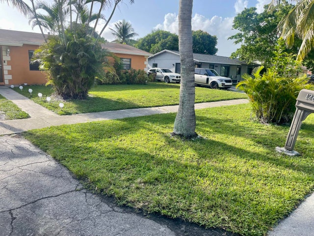 2 of 17 - 1260 Sw 6 Avenue, Deerfield Beach, FL