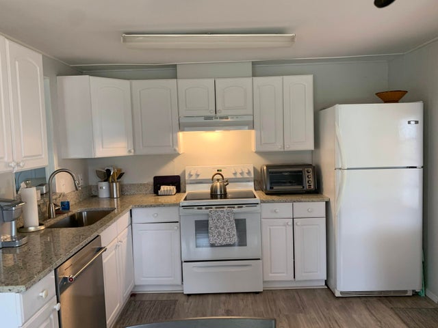 5 of 18 - 256 W Caribbean, Port Saint Lucie, FL