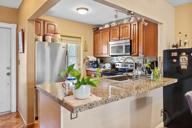 2 of 30 - 3405 Nw 48 Avenue #514, Lauderdale Lakes, FL