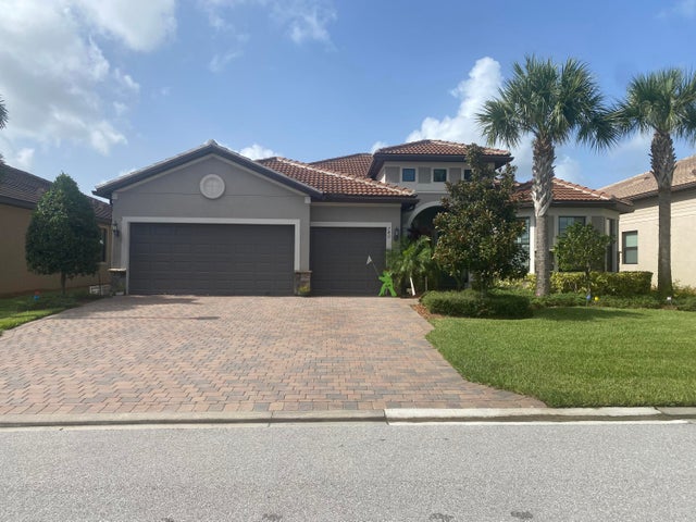1 of 59 - 740 Se Villandry Way, Port Saint Lucie, FL